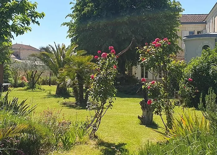 Le Petit Bergeron بيت خشبي